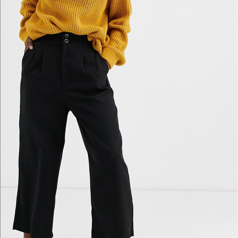 ASOS/ NWT / straight cropped pants in black/ 2